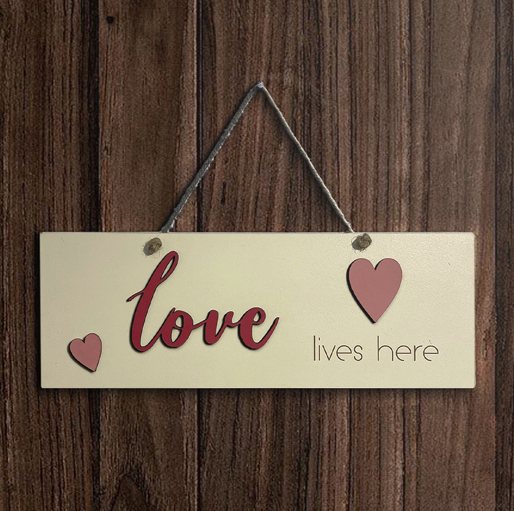 LOVE Quotes Wooden Wall Hanging